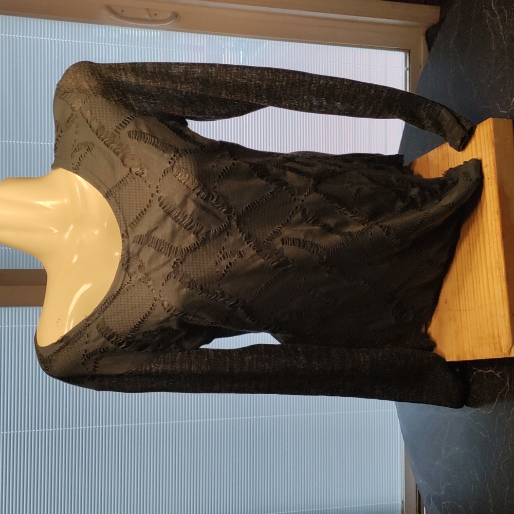 Style 101 overlay top
